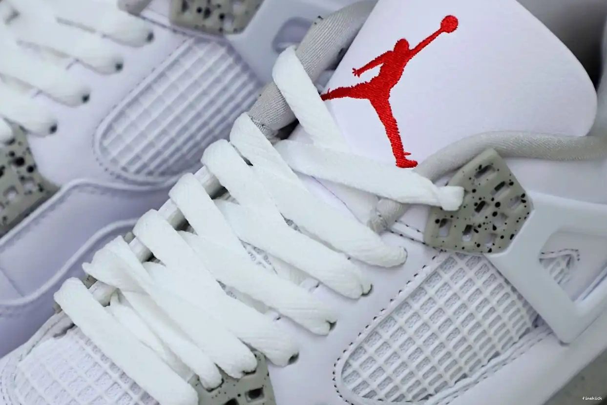 AIR 4 'WHITE OREO' JORDAN RETRO 0620